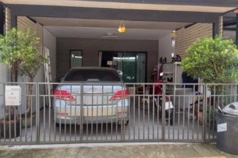 Townhouse à Bang Kapi, Bangkok, Thaïlande 2 chambres № 173208