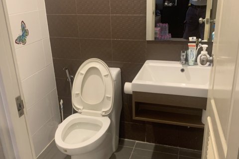 Townhouse à Bang Kapi, Bangkok, Thaïlande 2 chambres № 173208 - photo 9