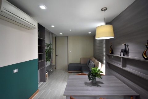 Condo in Khlong Toei, Bangkok, Thailand, 2 bedrooms  № 173204 - photo 2