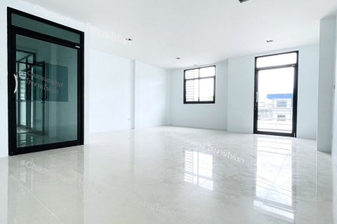 Warehouse in Samut Sakhon, Thailand № 167394 - photo 4