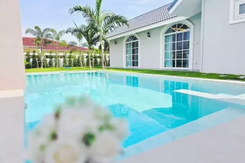 Вилла в Паттайе, Таиланд с 6 спальнями  № 139206 - фото 4