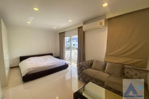 Reihenhaus in Watthana, Bangkok, Thailand 4 Schlafzimmer № 215267 - Foto 9