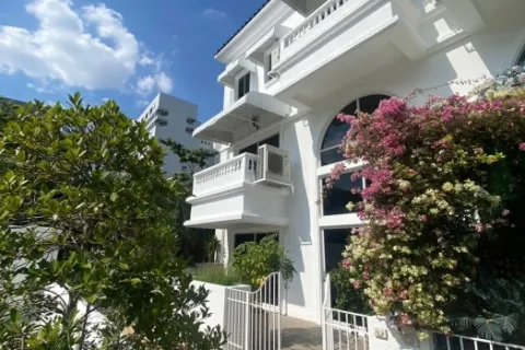 Reihenhaus in Watthana, Bangkok, Thailand 4 Schlafzimmer № 215267 - Foto 23