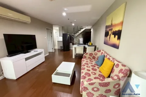 Condominio de 3 dormitorios en Huai Khwang, Bangkok, Tailandia № 215261