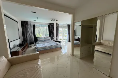 Casa de 3 dormitorios en Pattaya, Tailandia № 211171 - foto 7
