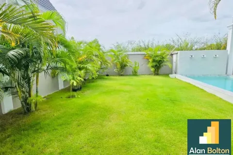 Casa de 3 dormitorios en Pattaya, Tailandia № 211175 - foto 6