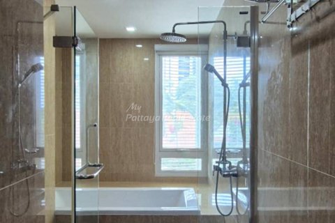 Condo in Bang Lamung, Thailand, 2 bedrooms № 178984 - photo 12