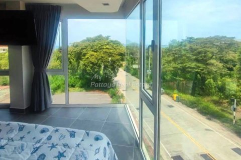 Condo in Bang Lamung, Thailand, 2 bedrooms № 178984 - photo 10