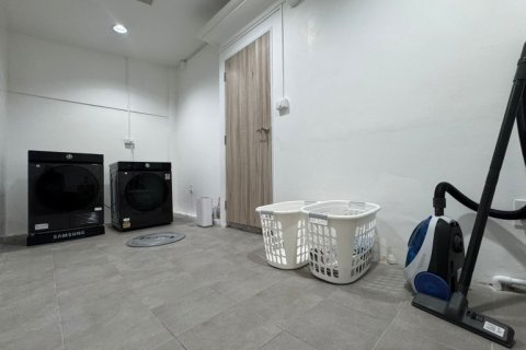 House in Pattaya, Thailand 3 bedrooms № 178987 - photo 18