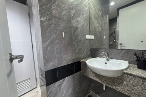 House in Pattaya, Thailand 3 bedrooms № 178987 - photo 20