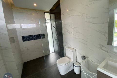 Villa in Ko Samui, Thailand 4 bedrooms № 180070 - photo 14