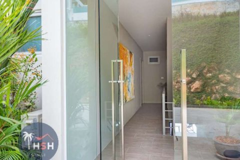 Condo in Ko Samui, Thailand, 2 bedrooms № 180068 - photo 18