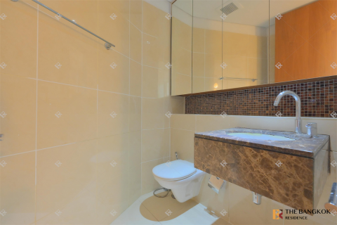 Condominio de 3 dormitorios en Bangkok, Tailandia № 210200 - foto 4