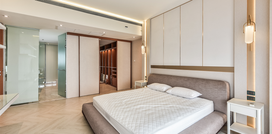 Condo à Bangkok, Thaïlande, 3 chambres № 210202
