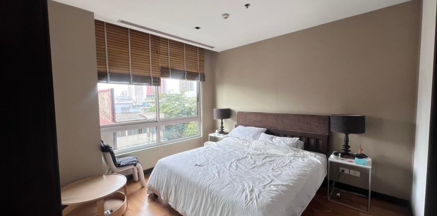 Condo in Yan Nawa, Bangkok, Thailand, 2 bedrooms  № 157272