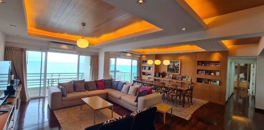 Penthouse in Hua Hin, Thailand 6 bedrooms № 157273