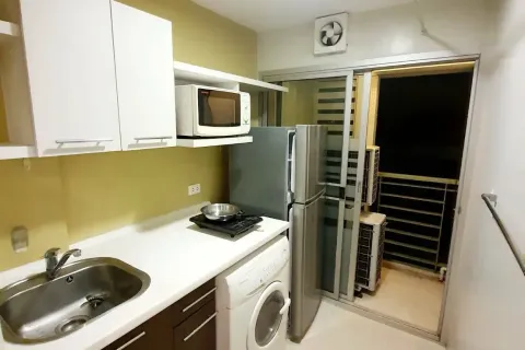 Студия в кондо в Ваттхане, Бангкок, Таиланд № 157268 - фото 5