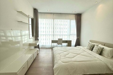 Studio in the Condo in Pathum Wan, Bangkok, Thailand  № 157270 - photo 5