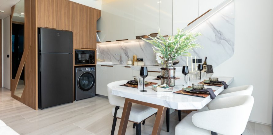 Apartment in Pattaya, Thailand 3 rooms № 173896