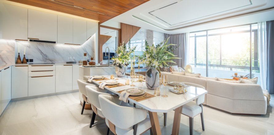 Apartment in Pattaya, Thailand 4 rooms № 173895