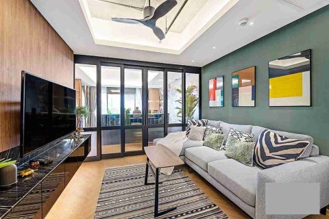 Condo in Thonburi, Bangkok, Thailand, 2 bedrooms  № 183564 - photo 17