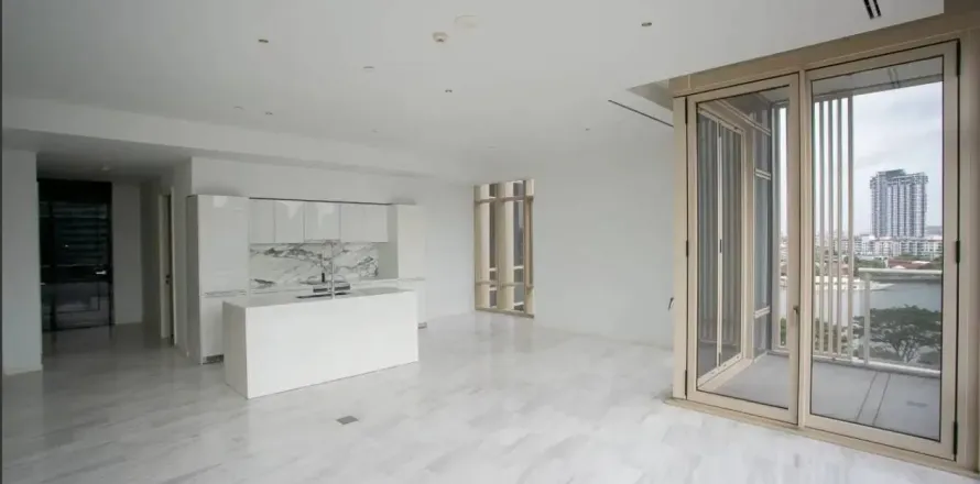 Condo in Sathon, Bangkok, Thailand, 2 bedrooms  № 160476