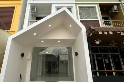 Centre commercial à Kathu, Thaïlande № 152236