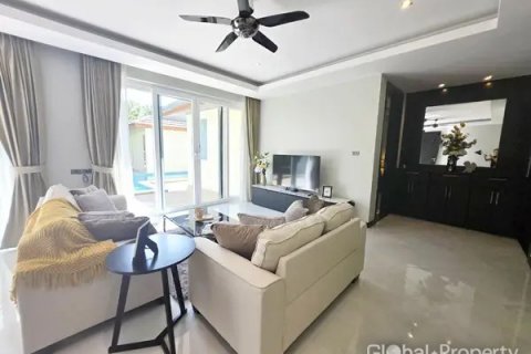 Дом в Паттайе, Таиланд с 4 спальнями  № 70318 - фото 4