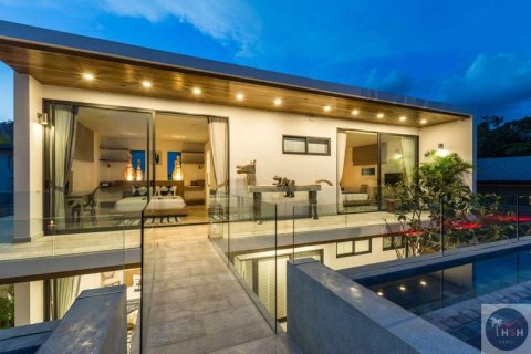 Villa in Ko Samui, Thailand 6 bedrooms № 180253 - photo 2