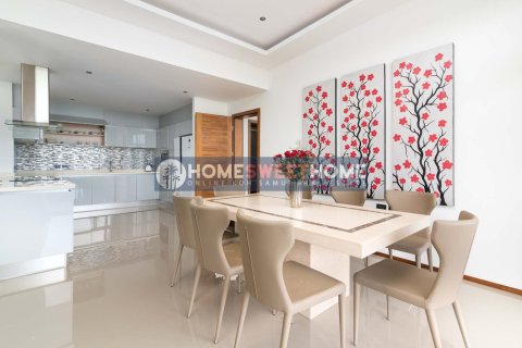 Penthouse in Ko Samui, Thailand 3 bedrooms № 180250 - photo 13