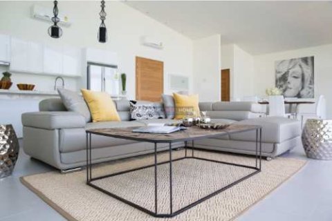 Villa in Ko Samui, Thailand 3 bedrooms № 180251 - photo 12