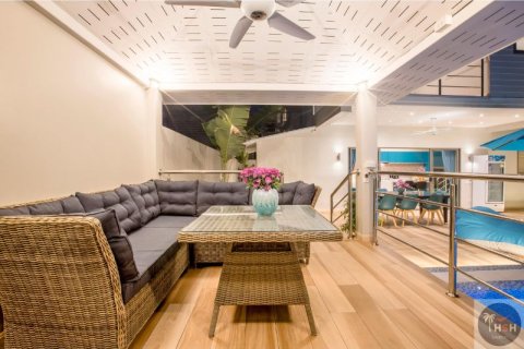 Villa in Ko Samui, Thailand 4 bedrooms № 180254 - photo 16