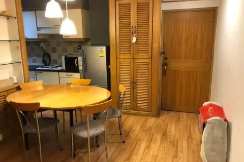 Студия в кондо в Ваттхане, Бангкок, Таиланд № 153451 - фото 2