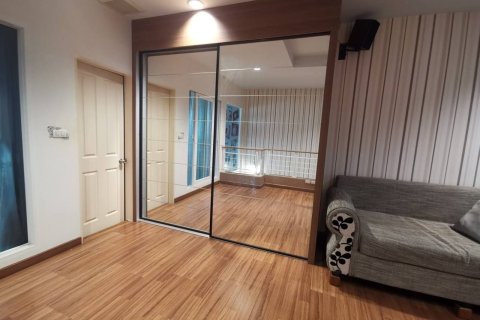 House in Yan Nawa, Bangkok, Thailand 3 bedrooms № 153452 - photo 14