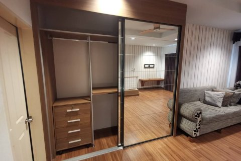 House in Yan Nawa, Bangkok, Thailand 3 bedrooms № 153452 - photo 9