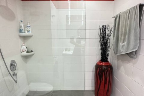 Condo in Khlong San, Bangkok, Thailand, 1 bedroom  № 163858 - photo 10