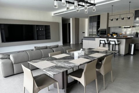 Villa in Phuket, Thailand 4 bedrooms № 163855 - photo 6