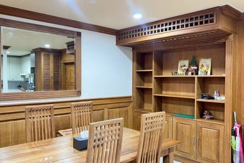 Condo in Khlong Toei, Bangkok, Thailand, 2 bedrooms  № 163860 - photo 4