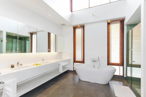 Villa in Pran Buri, Thailand 3 bedrooms № 168487 - photo 13