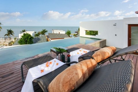 Villa in Pran Buri, Thailand 3 bedrooms № 168487 - photo 6