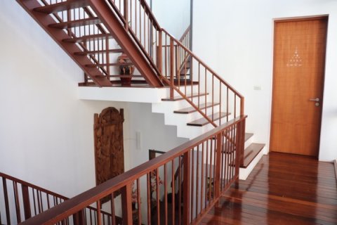 Villa in Pran Buri, Thailand 3 bedrooms № 168490 - photo 13