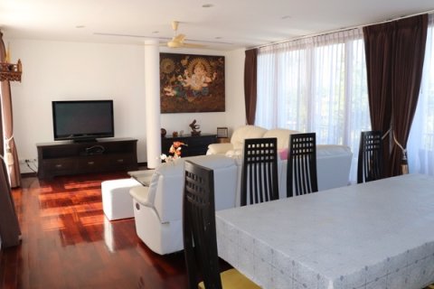 Villa in Pran Buri, Thailand 3 bedrooms № 168490 - photo 8