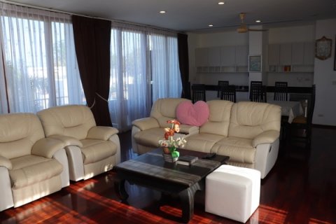 Villa in Pran Buri, Thailand 3 bedrooms № 168490 - photo 6