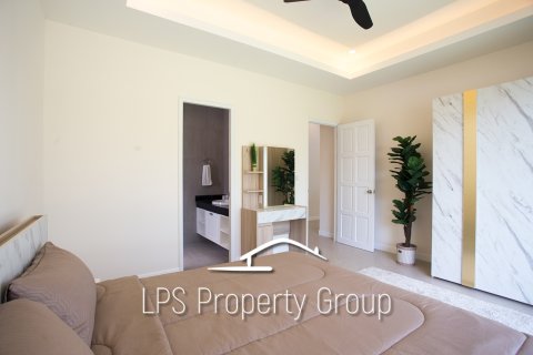 Villa in Hua Hin, Thailand 3 bedrooms № 168489 - photo 5