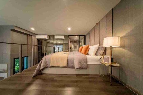 Condo in Bangkok, Thailand, 2 bedrooms № 183737 - photo 12