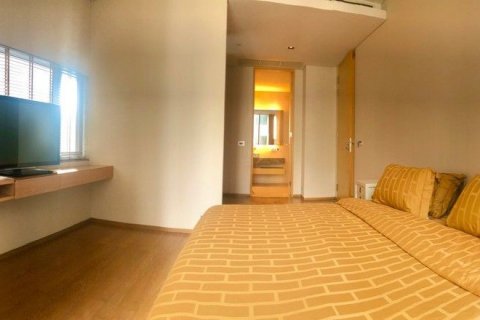 Кондоминиум с 2 спальнями в Банг Раке, Бангкок, Таиланд № 136713 - фото 11