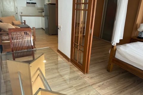 Студия в кондо в Клонг Тоэй, Бангкок, Таиланд № 136711 - фото 7