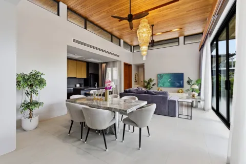 House in Bang Tao, Thailand 3 bedrooms № 177834 - photo 3