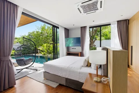 House in Bang Tao, Thailand 3 bedrooms № 177834 - photo 18
