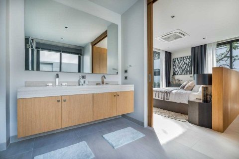 House in Bang Tao, Thailand 3 bedrooms № 177835 - photo 29